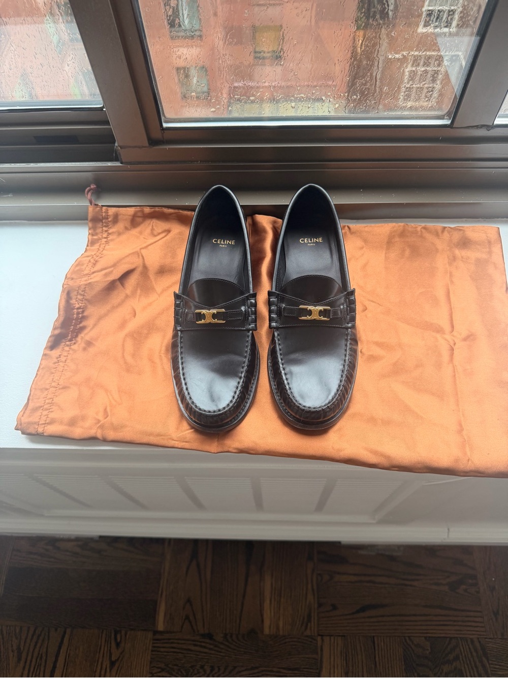 Women’s Celine Luco Loafer, Black leather, gold hardware, 38 - Picture 3 of 7